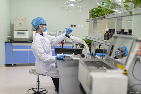 Médium de transport Cary-Blair modifié pour un transport fiable des agents pathogènes entérique